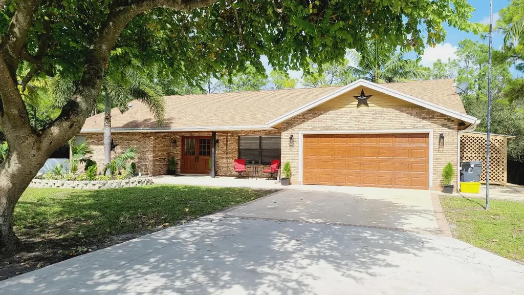 18429 W Sycamore Drive Loxahatchee FL 33470