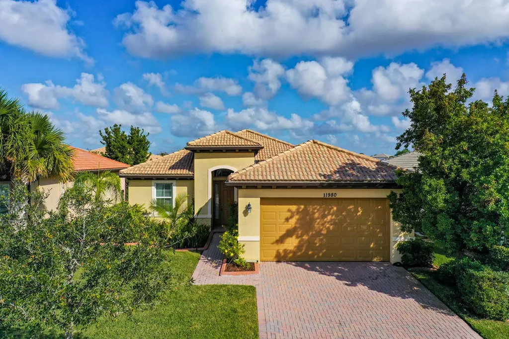 11980 SW Crestwood Circle Port St Lucie FL 34987