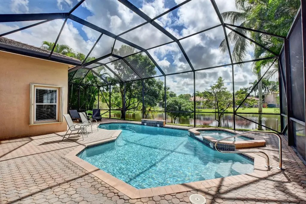 5951 Bay Hill Circle Lake Worth FL 33463