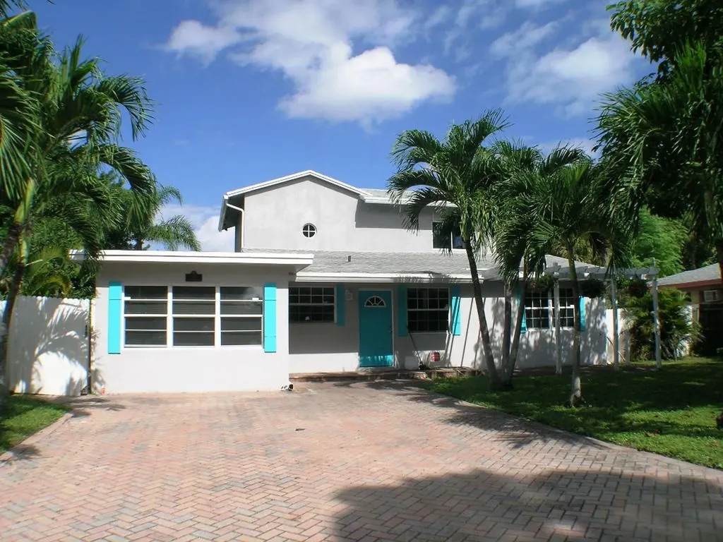 23 SW 6th Street Delray Beach FL 33444