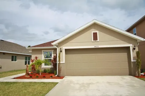 5425 NW Pine Trail Circle Port St Lucie FL 34983