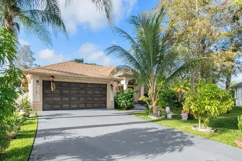 218 Park Road N Royal Palm Beach FL 33411