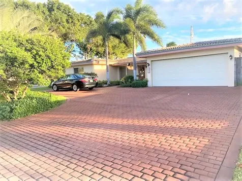580 SE 13th Court Pompano Beach FL 33060