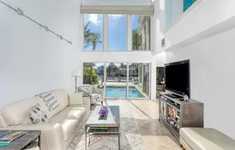 628 SE 5th Street Delray Beach FL 33483