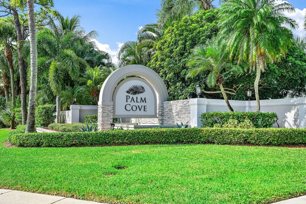 18586 Lakeside Gardens Drive Jupiter FL 33458