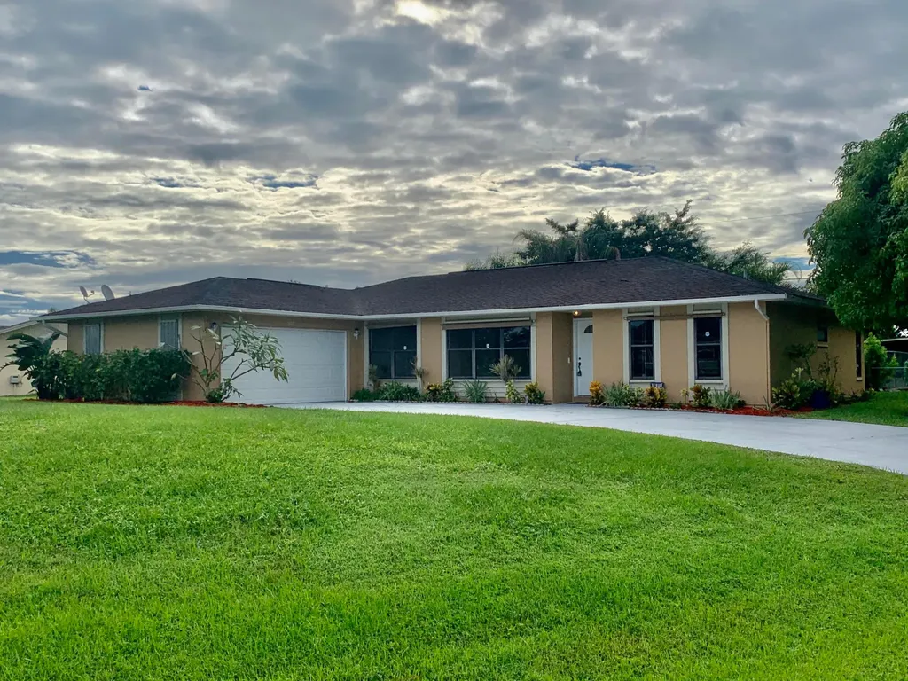 501 SW Fredrica Street Port St Lucie FL 34983
