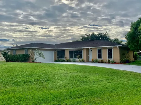 501 SW Fredrica Street Port St Lucie FL 34983