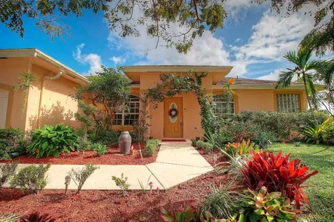 109 Valencia Street Royal Palm Beach FL 33411