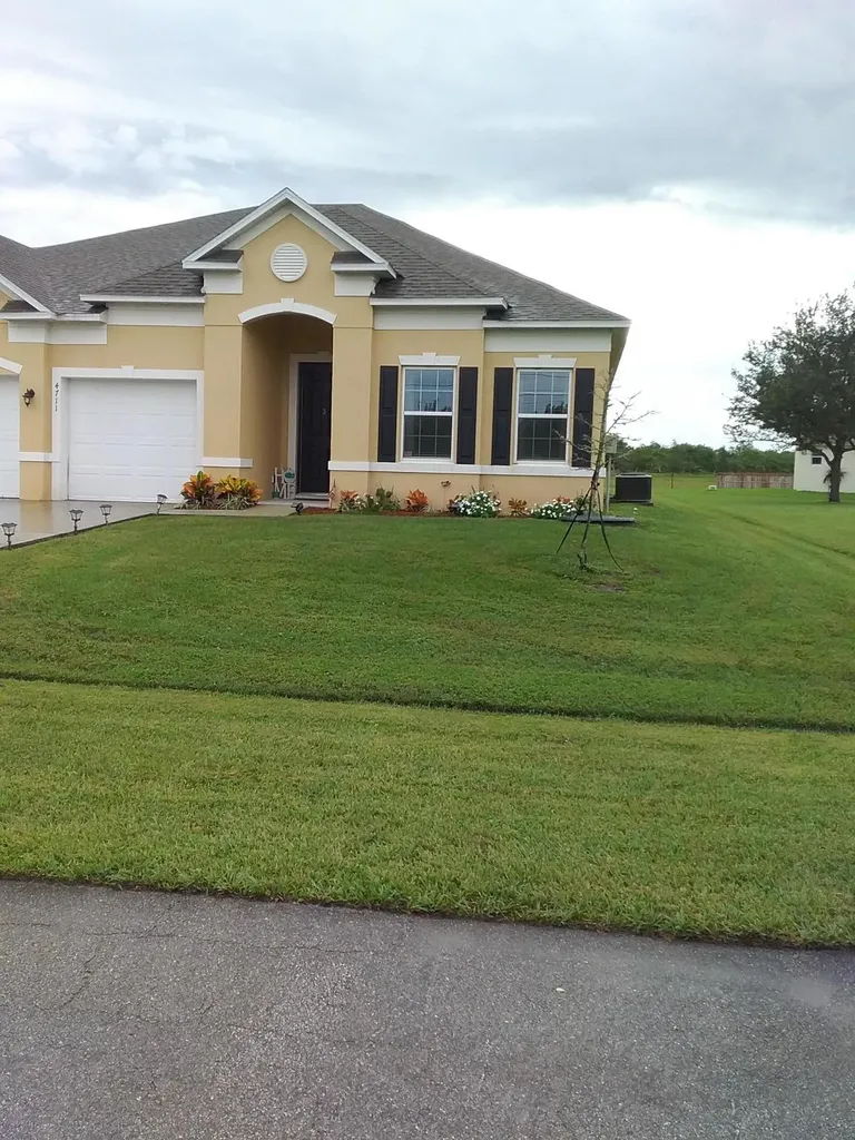 4711 SW Mica Court Port St Lucie FL 34953