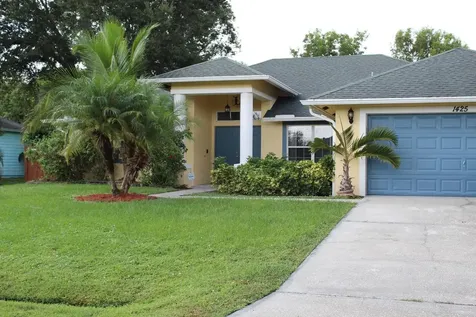1425 SW San Esteban Avenue Port St Lucie FL 34953