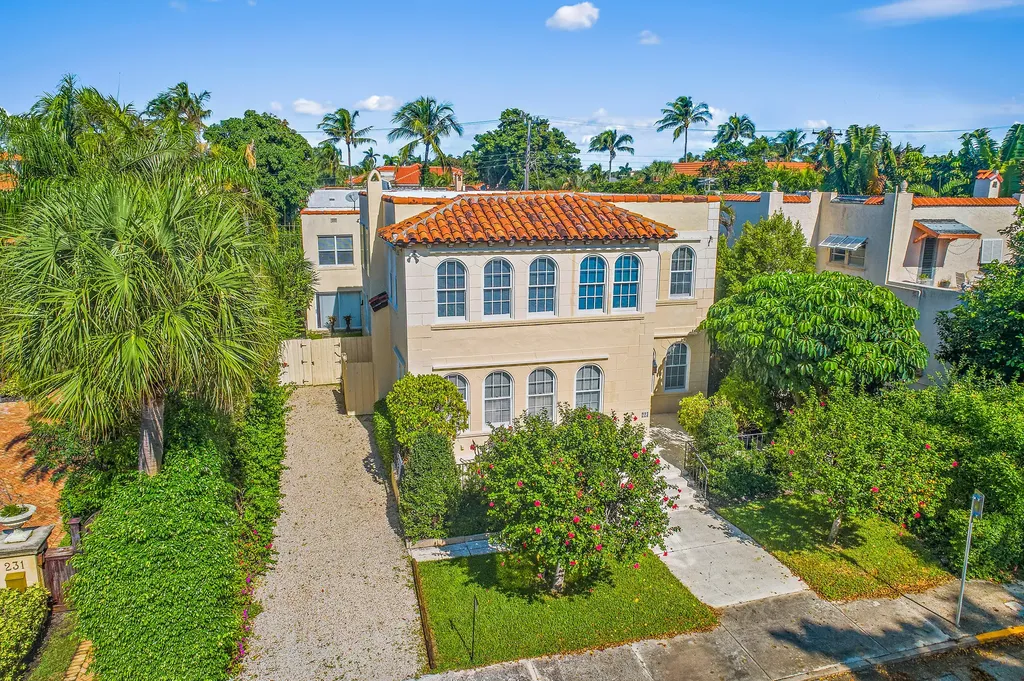 223 Seminole Avenue Palm Beach FL 33480