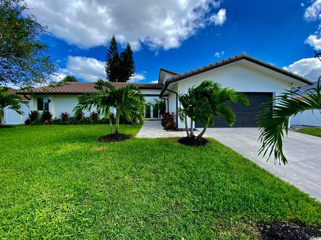 17694 Crooked Oak Avenue Boca Raton FL 33487