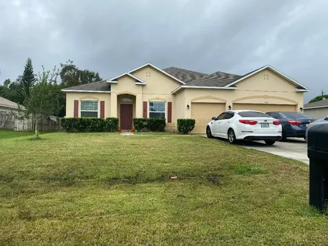 558 SW Twig Avenue Port St Lucie FL 34983