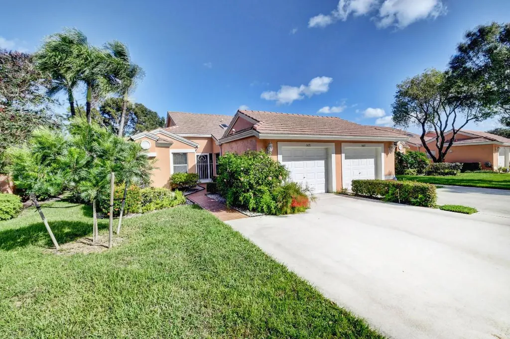 5671 Royal Lake Circle Boynton Beach FL 33437