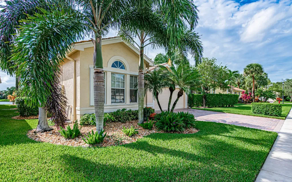 8260 Seahorse Cove Boulevard Lake Worth FL 33467