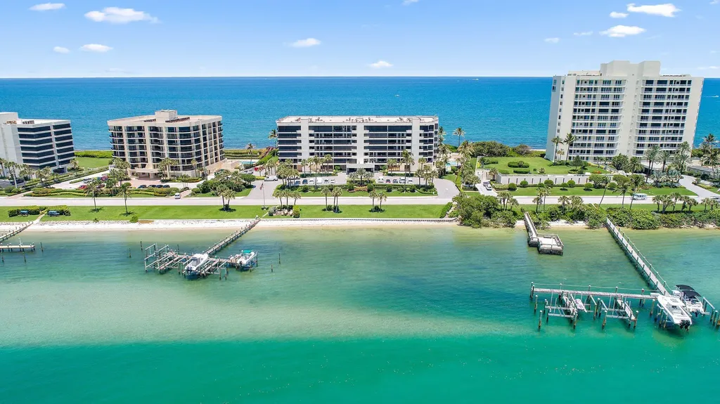 19750 Beach Road Jupiter FL 33469