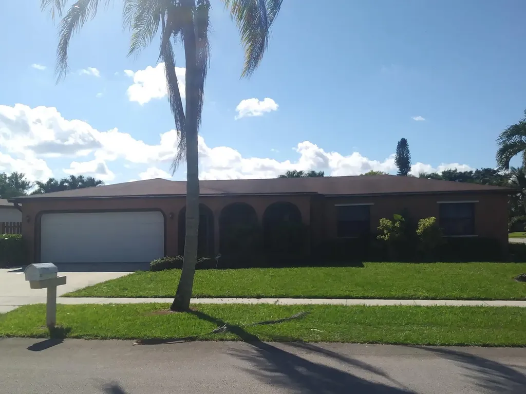 4750 Betelnut Street Boca Raton FL 33428