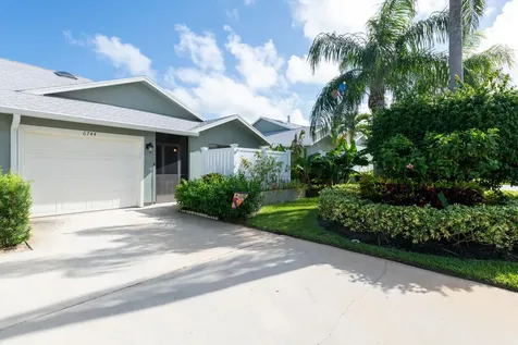 6744 SE Yorktown Drive Hobe Sound FL 33455