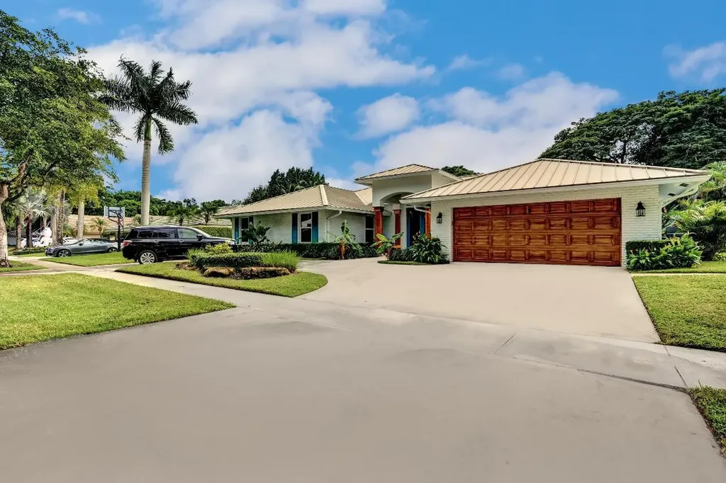 2840 Banyan Boulevard Circle NW Boca Raton FL 33431