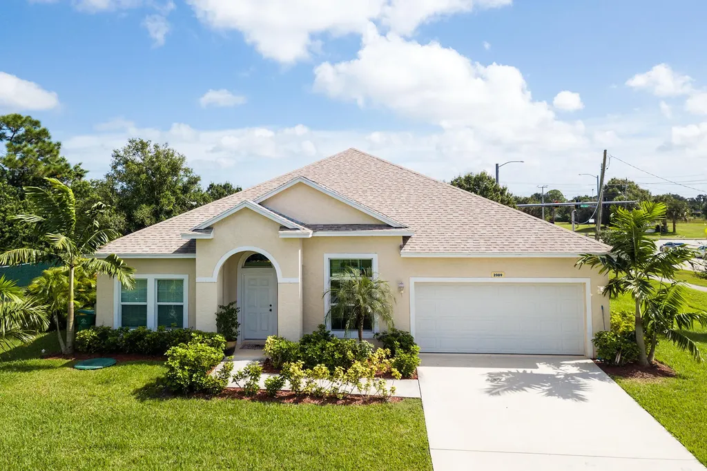 2089 SW Americana Street Port St Lucie FL 34953