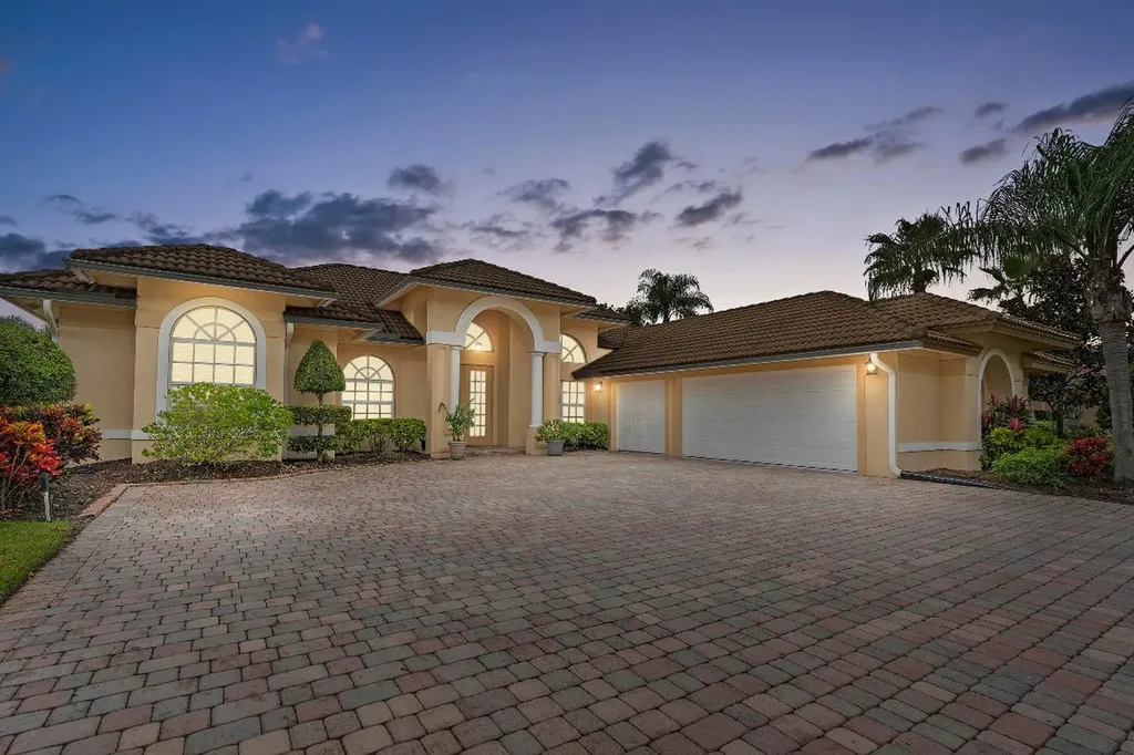9521 Laurelwood Court Fort Pierce FL 34951