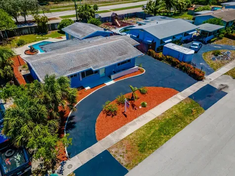 700 NE 23rd Court Pompano Beach FL 33064