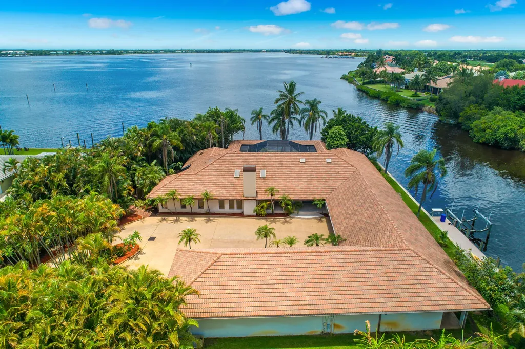 2863 NW St Lucie Lane Stuart FL 34994