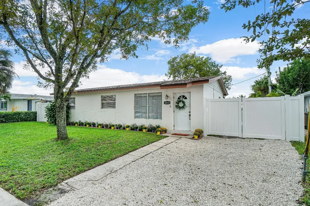 3010 NW 78th Avenue Hollywood FL 33024