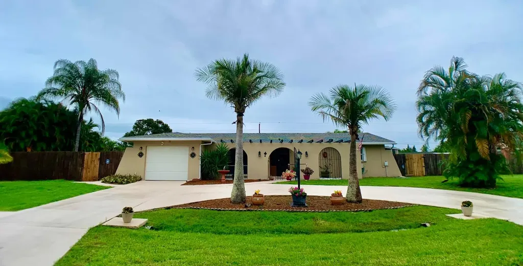 765 SW Byron Street Port St Lucie FL 34983