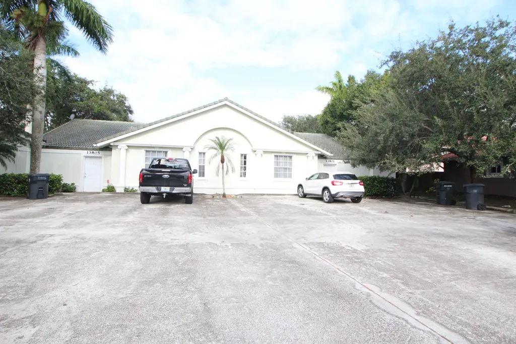 13803 Yarmouth Drive Wellington FL 33414