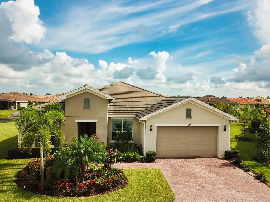 11159 SW Rose Apple Court Port St Lucie FL 34987