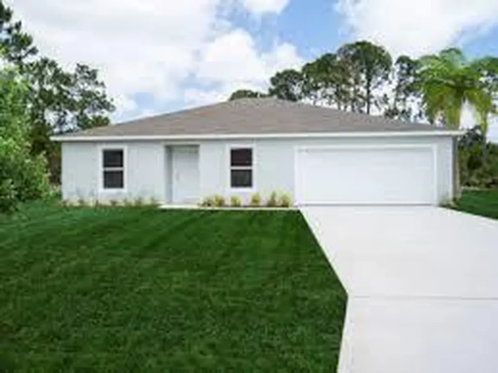 3243 SE Quay Street Port St Lucie FL 34984