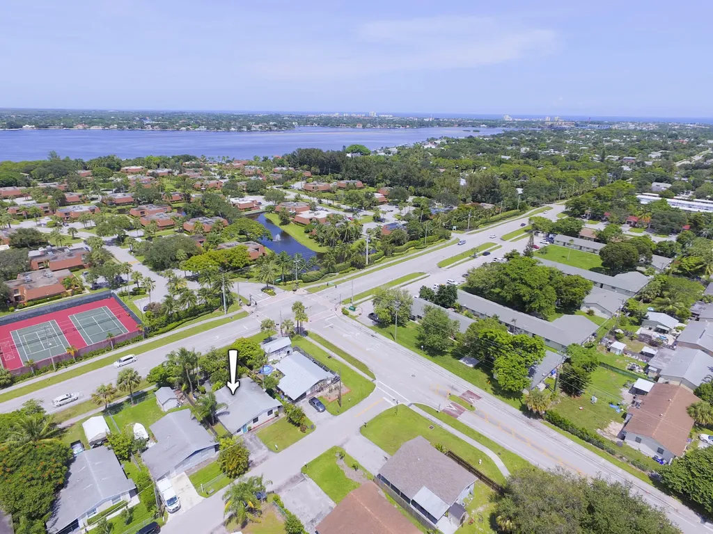 903 Cheyenne Street Jupiter FL 33458