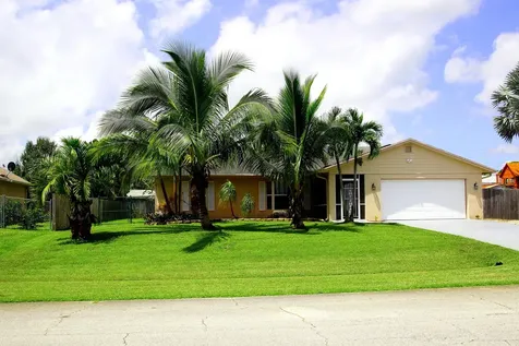1934 SE Franciscan Street Port St Lucie FL 34983