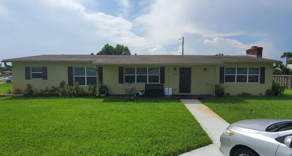 116 Ainsworth Circle Palm Springs FL 33461