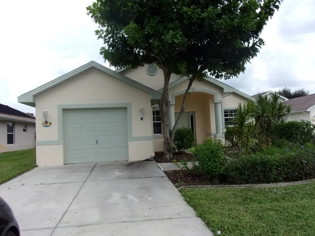 8351 Gassner Way Lehigh Acres FL 33972