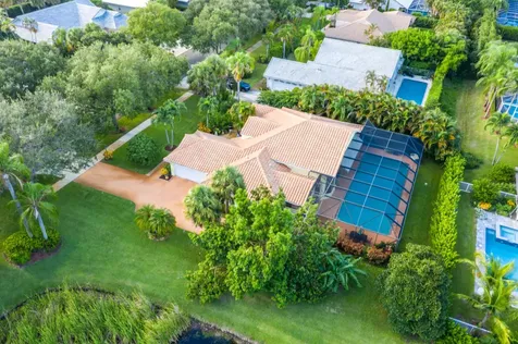 2335 Rabbit Hollowe Circle Delray Beach FL 33445