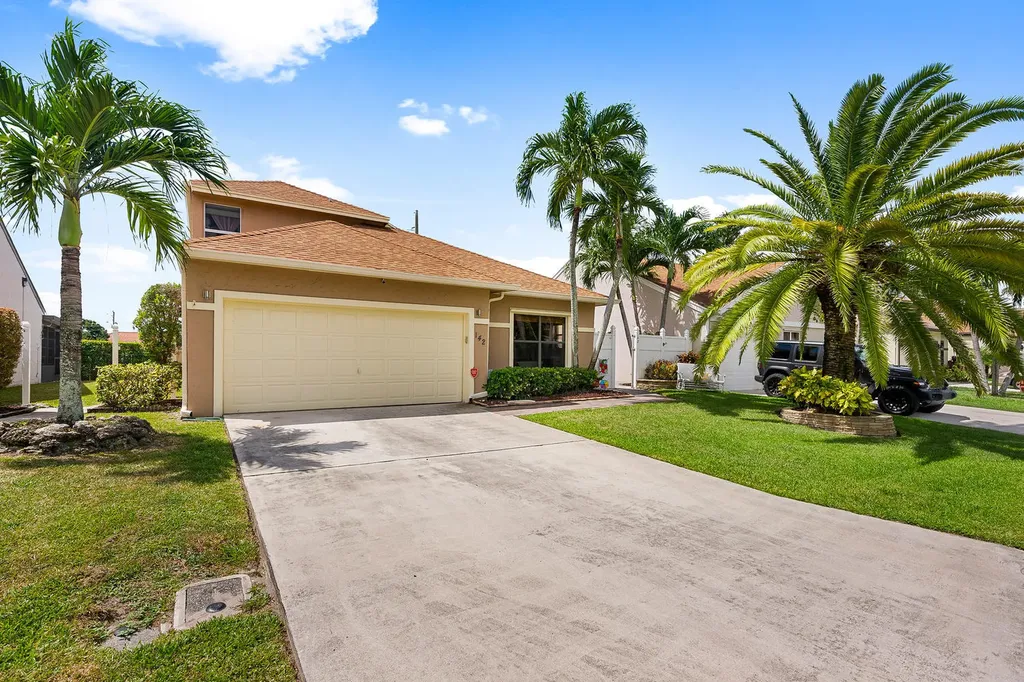142 Tara Lakes Drive W Boynton Beach FL 33436