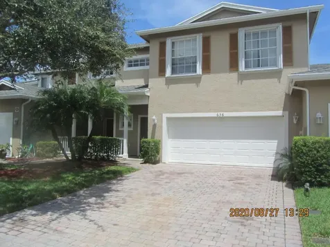 636 NE Bent Paddle Lane Port St Lucie FL 34983