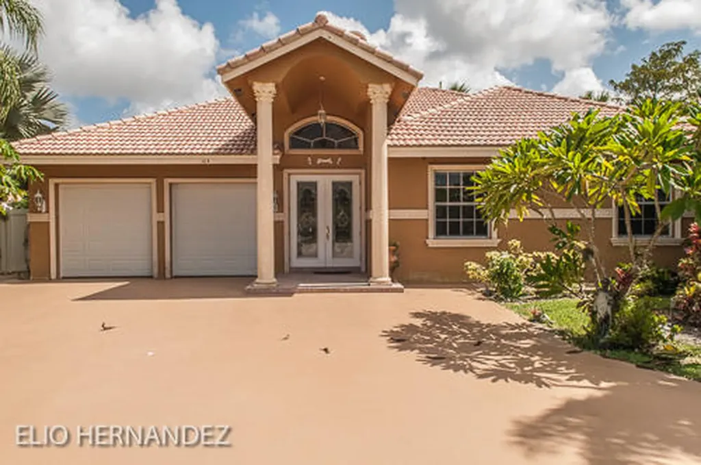104 Sycamore Drive Royal Palm Beach FL 33411