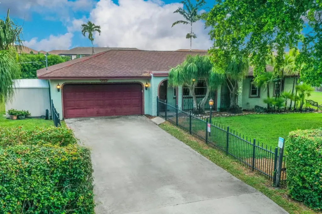 5425 Inwood Drive Delray Beach FL 33484