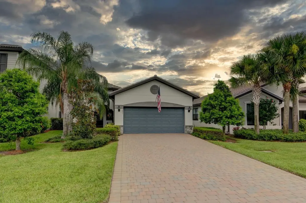 601 SE Monet Drive Port St Lucie FL 34984