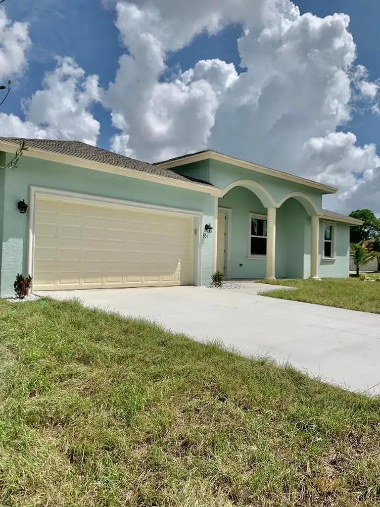 501 SW Fairview Avenue Port St Lucie FL 34983