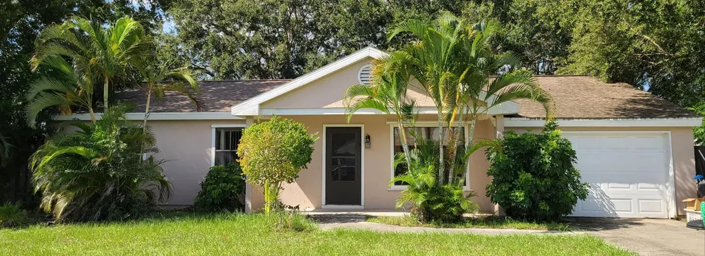 1601 SE Burgundy Lane Port St Lucie FL 34952