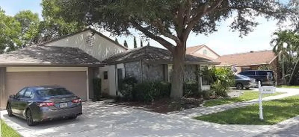21040 Windemere Lane Boca Raton FL 33428