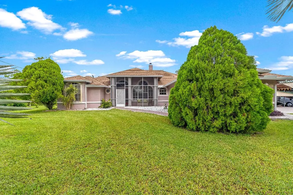 15817 66th Court N Loxahatchee FL 33470