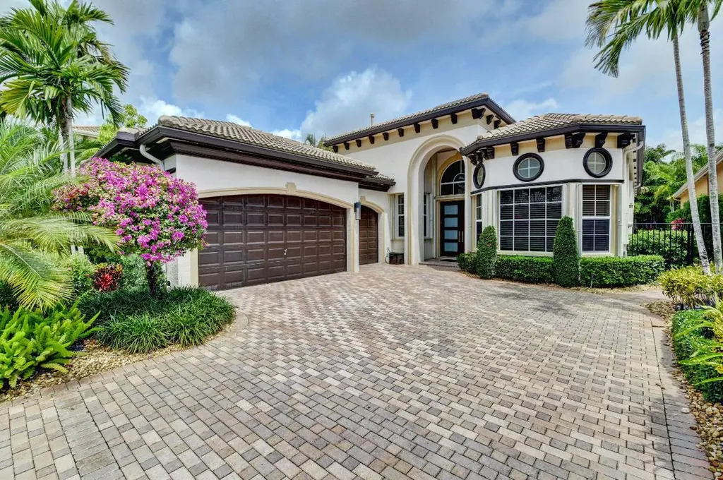 6211 Via Venetia N Delray Beach FL 33484