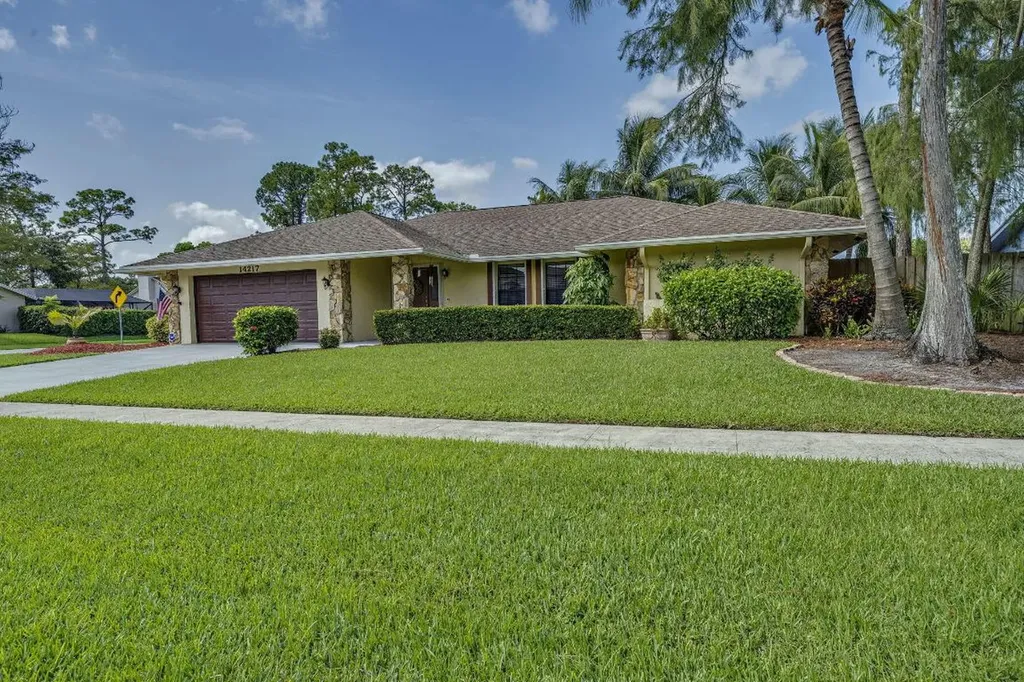 14217 Aster Avenue Wellington FL 33414