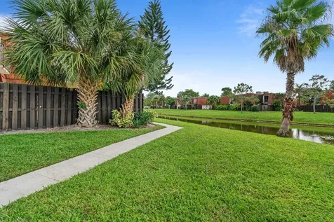 6435 Red Pine Lane Greenacres FL 33415