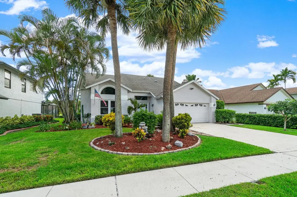 9876 Cross Pine Court Lake Worth FL 33467